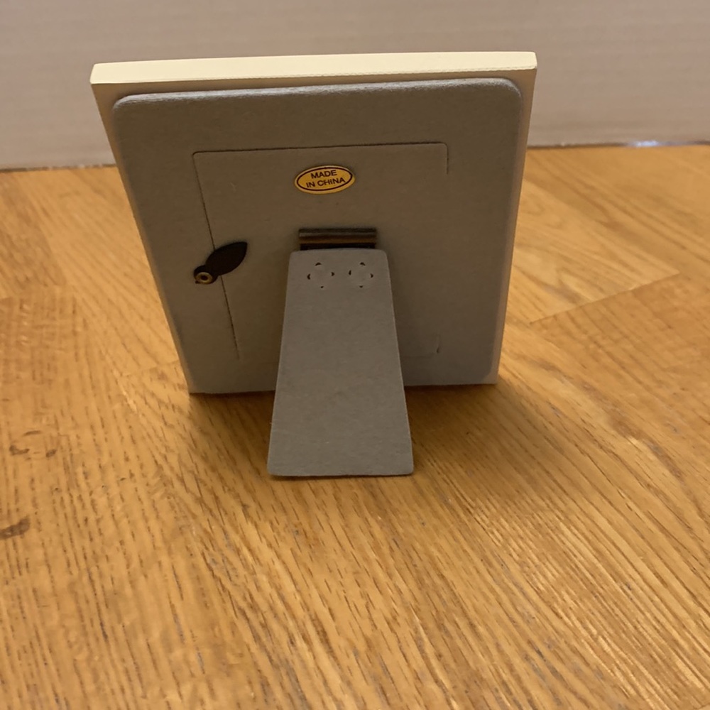 Picture frame - Picture 2 of 4